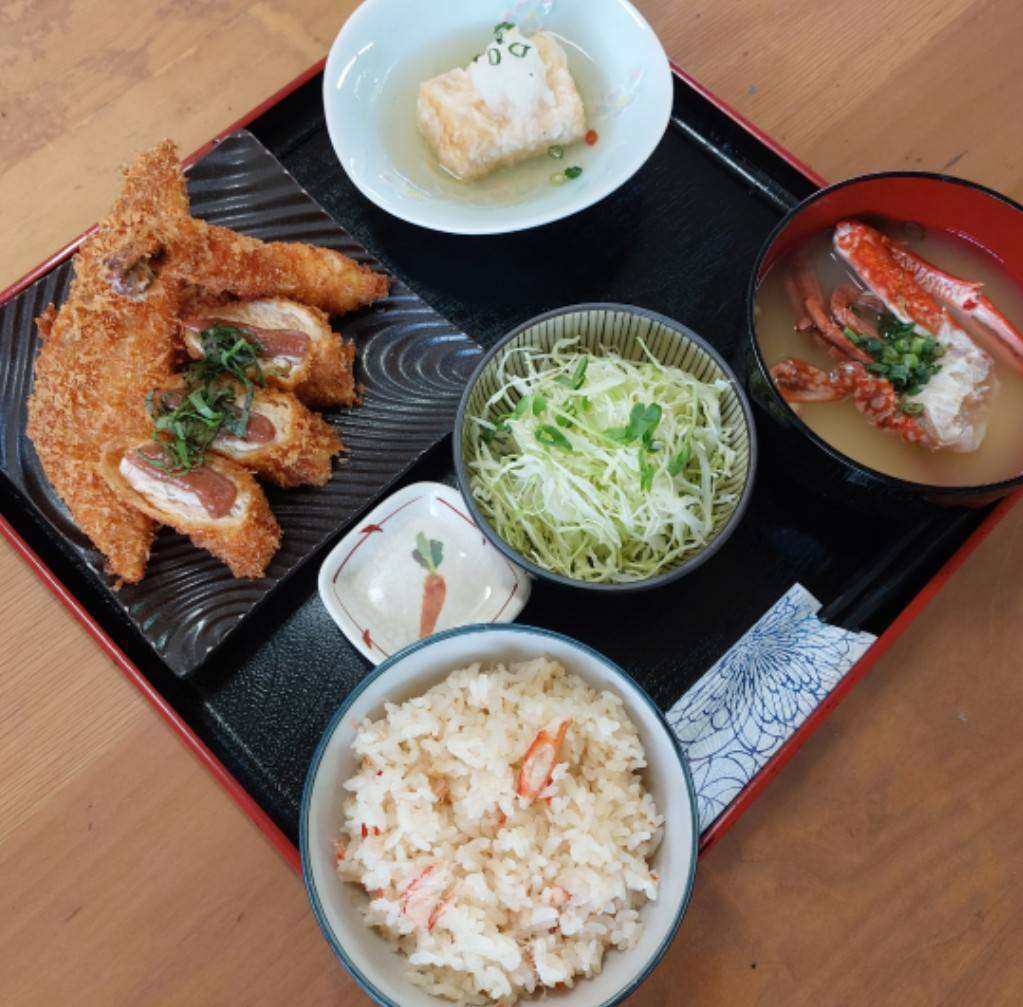 ひさや